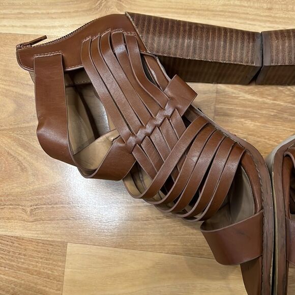 Brown Strappy Cutout Block High Heels Gilang Womens 8.5 - Picture 2 of 9